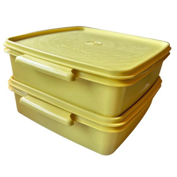 Tupperware Portable Food Set With Insets & Handle - Yellow Plastic Containers - Picture 10 of 12